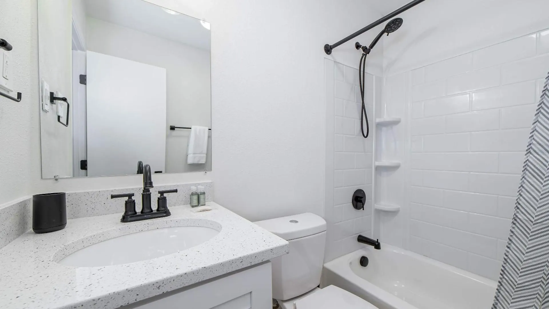 Sojourn'S Harborage Dock Suite North Camellia Acres United States
