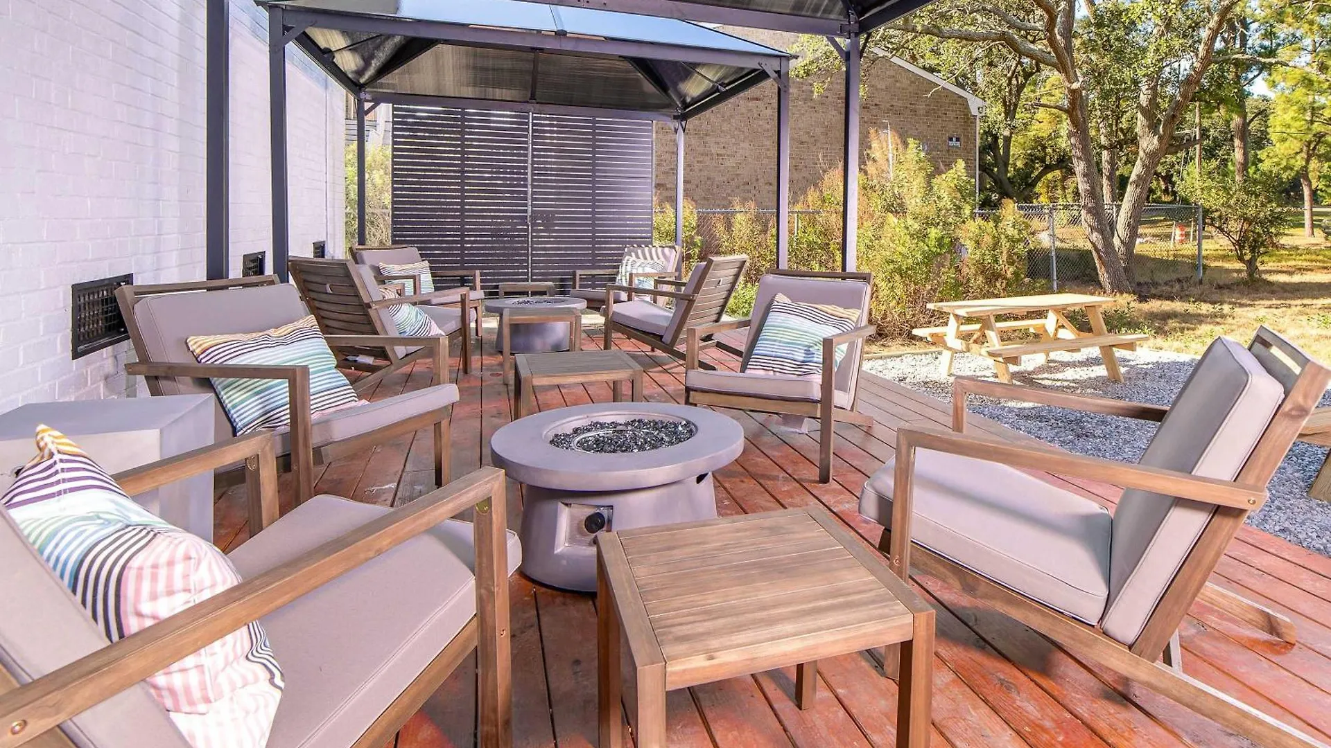 Apartment Sojourn'S Harborage Dock Suite North Camellia Acres